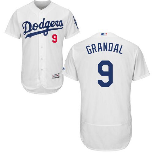 File:20170718 Dodgers-WhiteSox Yasmani Grandal in his gear.jpg